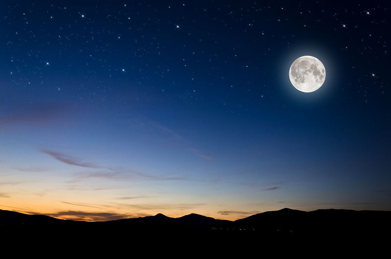 Eine helle Mondnacht - möge es Dich bei deinen guten Wünschen für die Genesung eines nahen Menschen inspirieren.